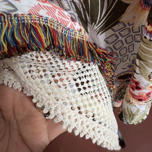 CHICO'S Multi Printed Poncho Top Size L/XL Lace/Crotchet Trimed Square Neck Boho - Picture 7 of 15